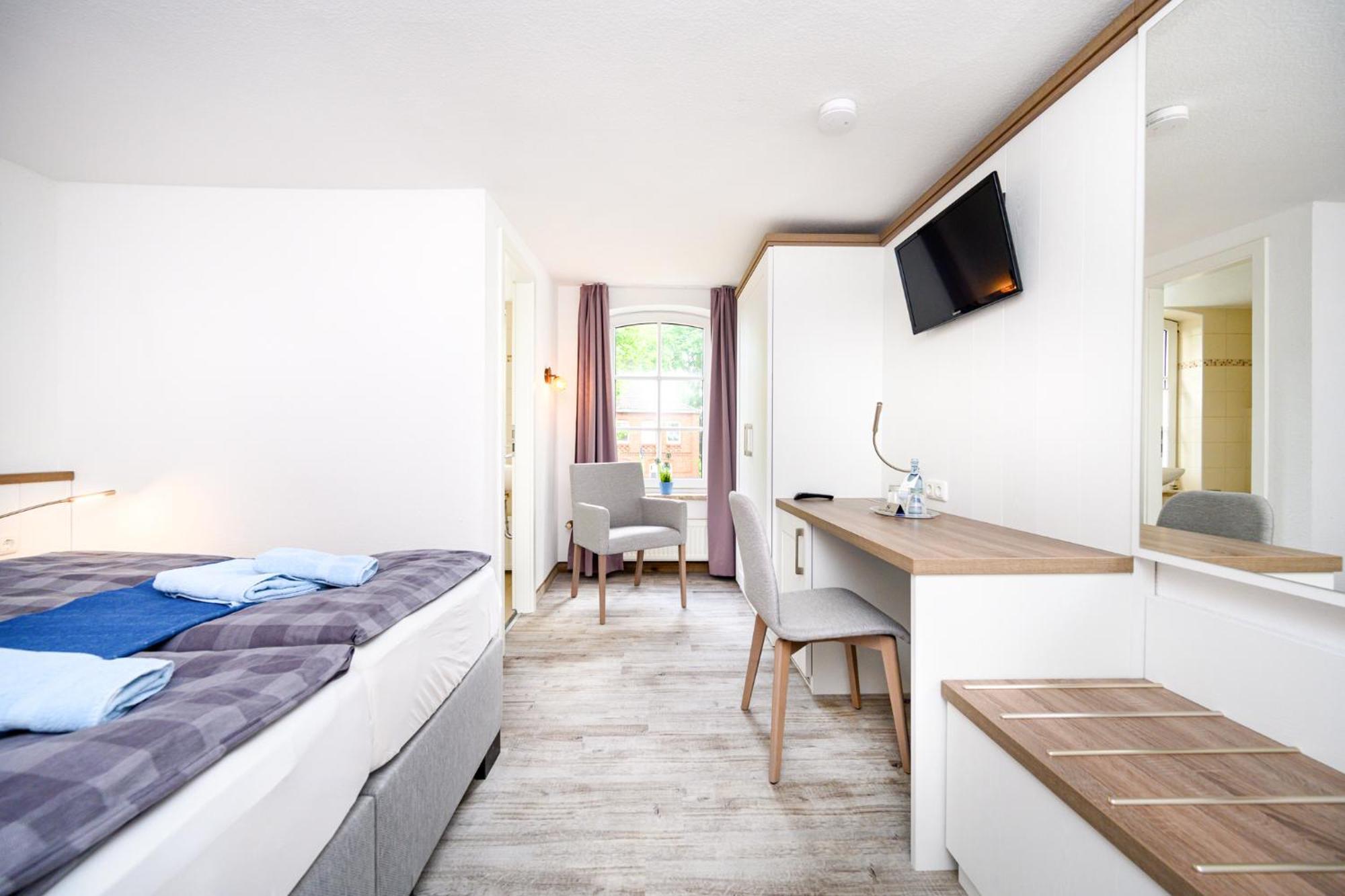 Hotel Zur Seemöwe Kirchdorf  Buitenkant foto